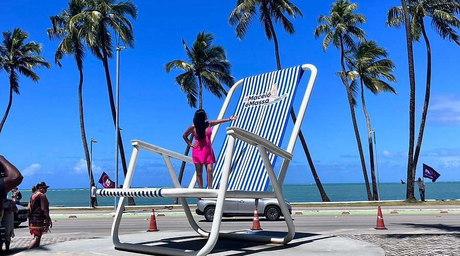 cadeira-gigante-foi-uma cadeira-gigante-foi-uma